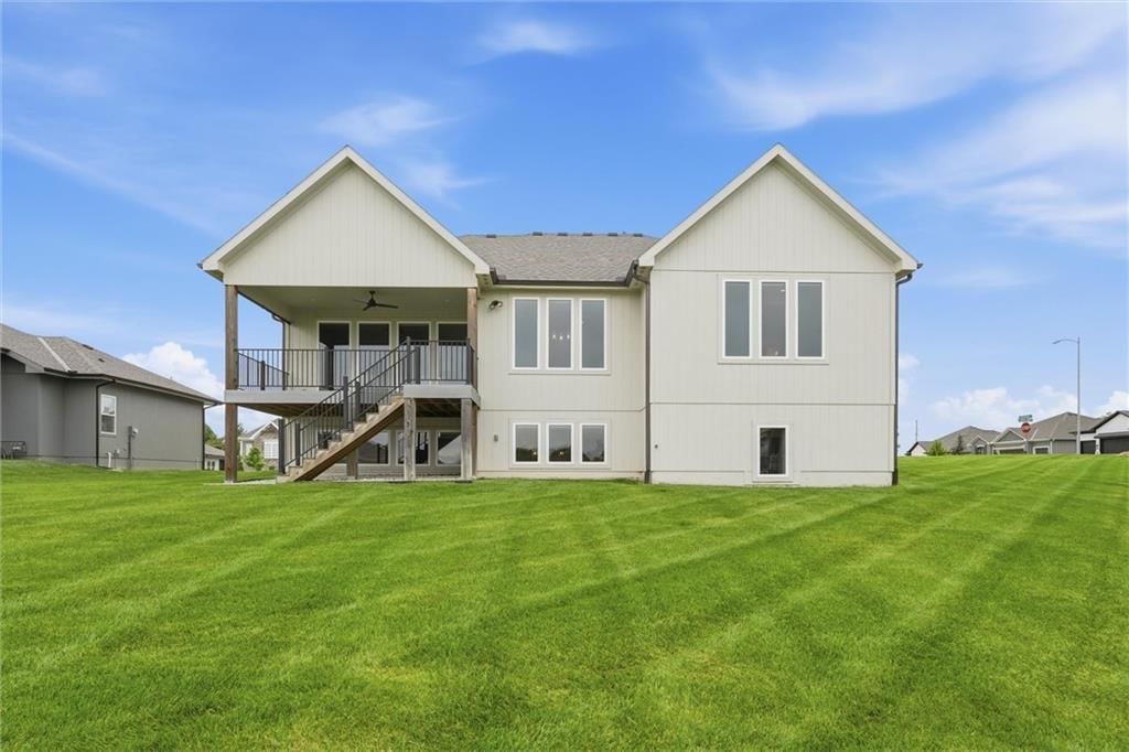 4205 NE Chapel Manor Drive — photo 50