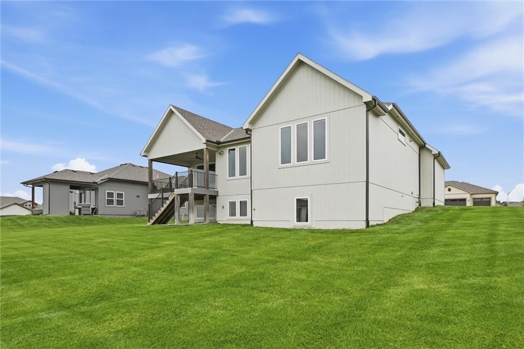 4205 NE Chapel Manor Drive — photo 51