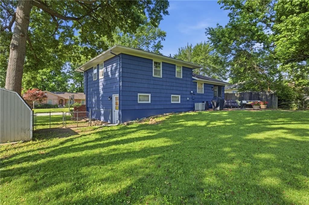 11216 W 71ST Street — photo 21