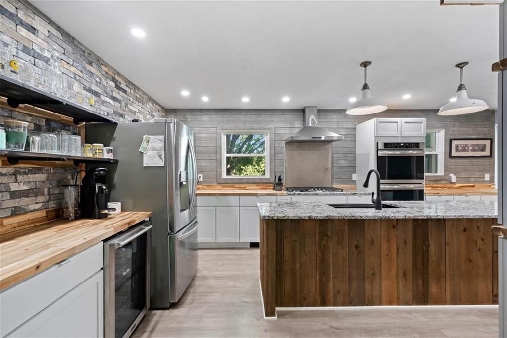 15704 Horton Lane — photo 8