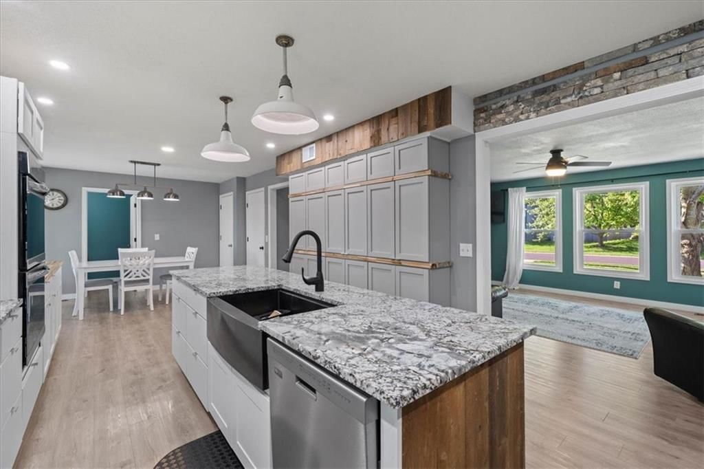15704 Horton Lane — photo 11