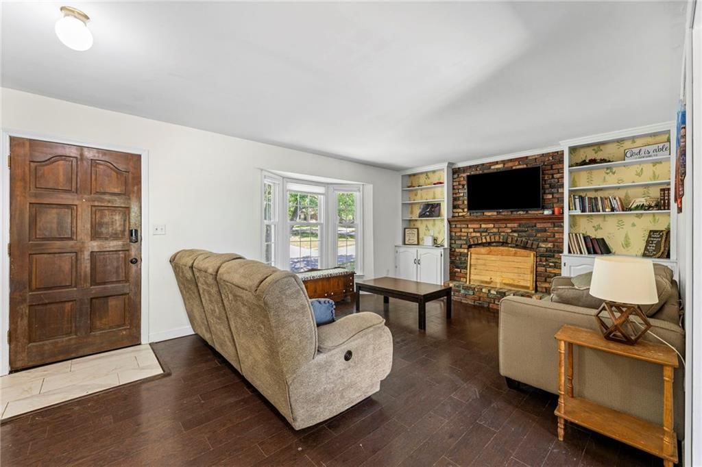 1808 SE Manor Place — photo 4