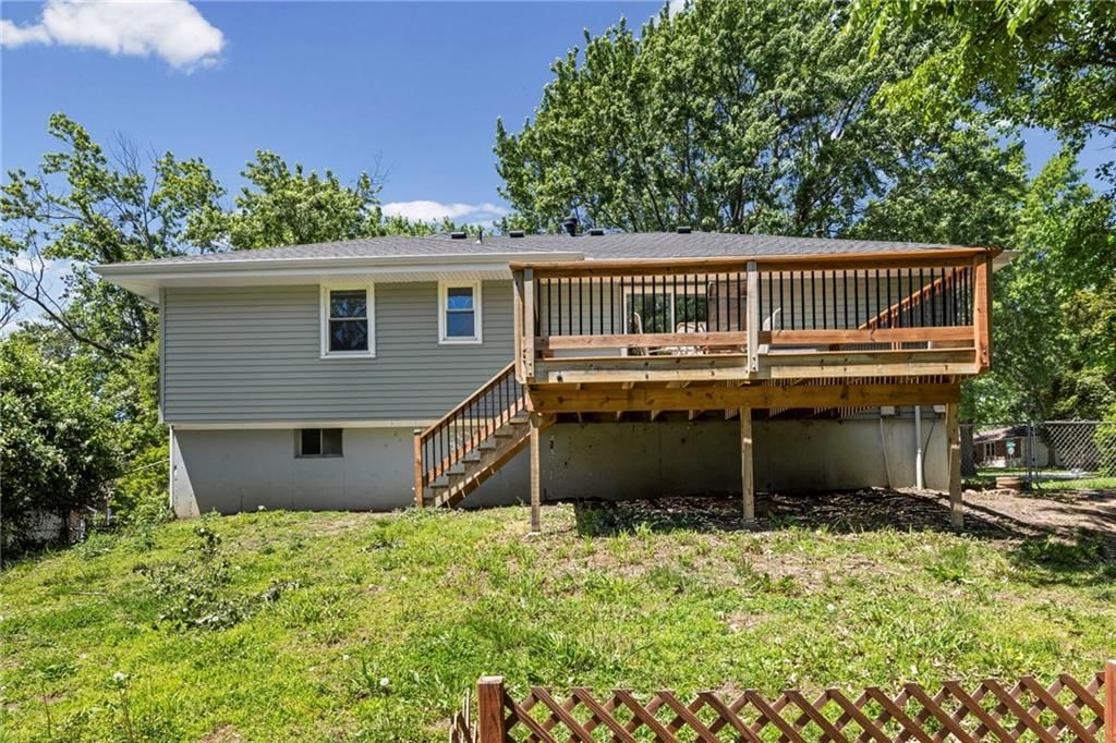 1808 SE Manor Place — photo 23