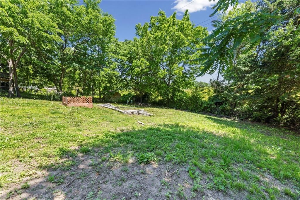 1808 SE Manor Place — photo 24