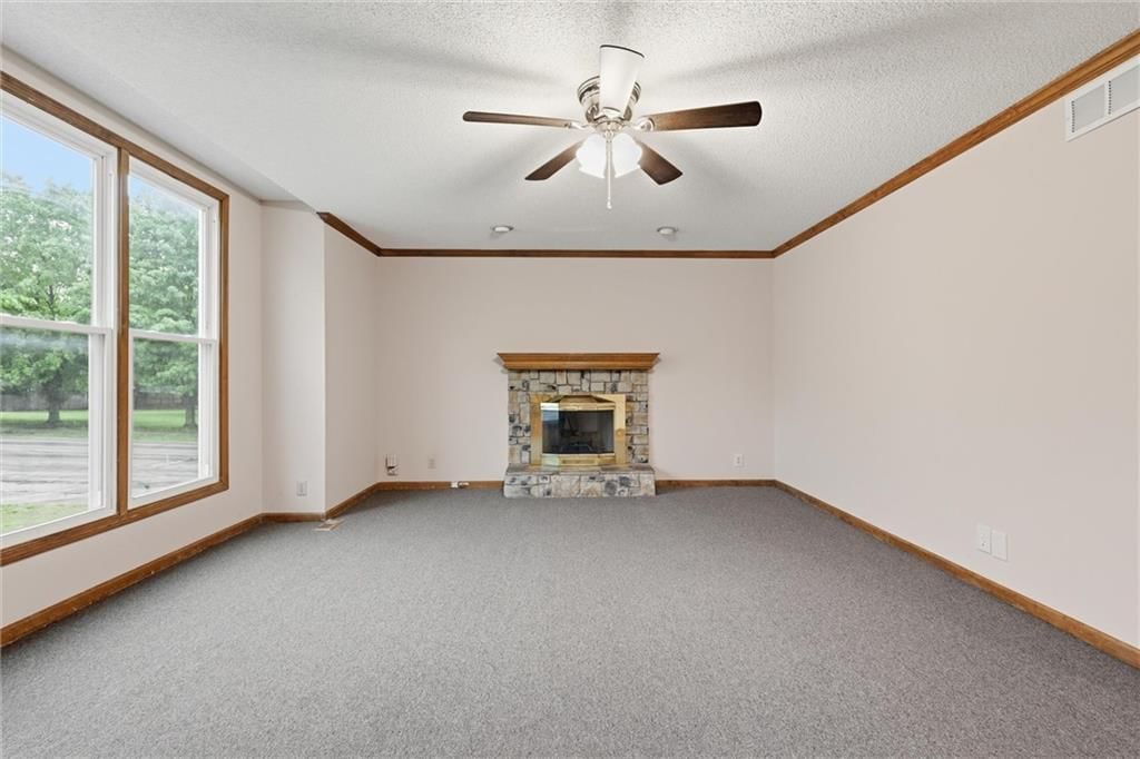 1548 W Romany Court — photo 4