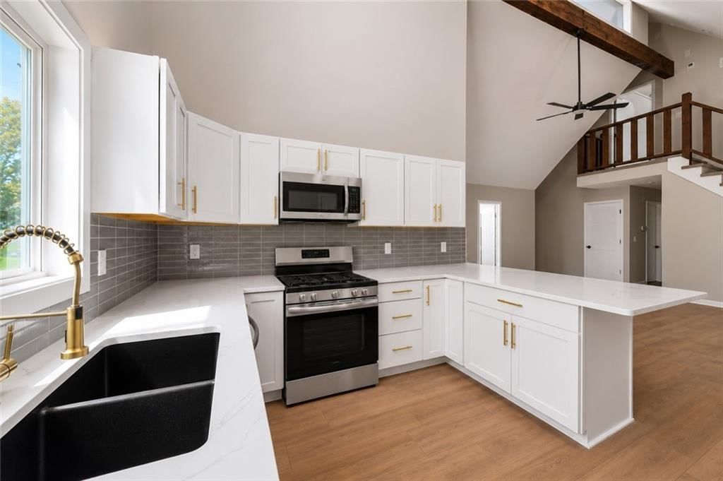 413 S Brittany Drive — photo 8