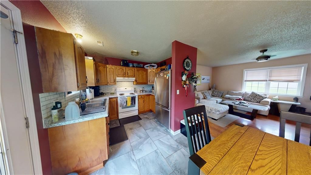 303 N Depp Avenue — photo 8