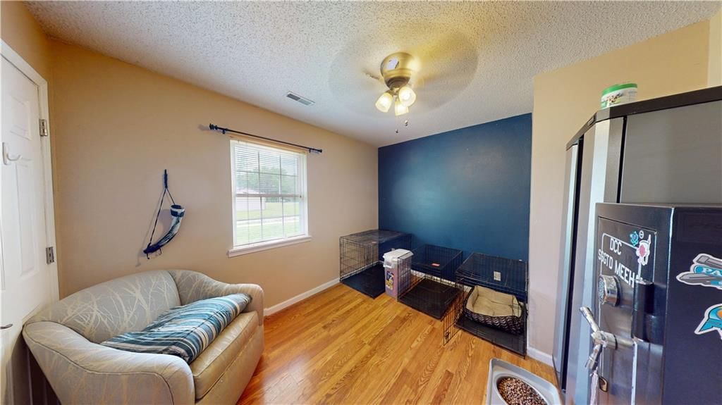 303 N Depp Avenue — photo 13