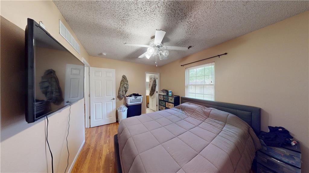 303 N Depp Avenue — photo 16