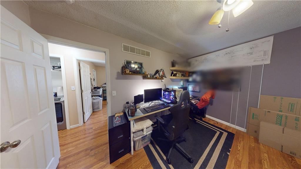 303 N Depp Avenue — photo 21
