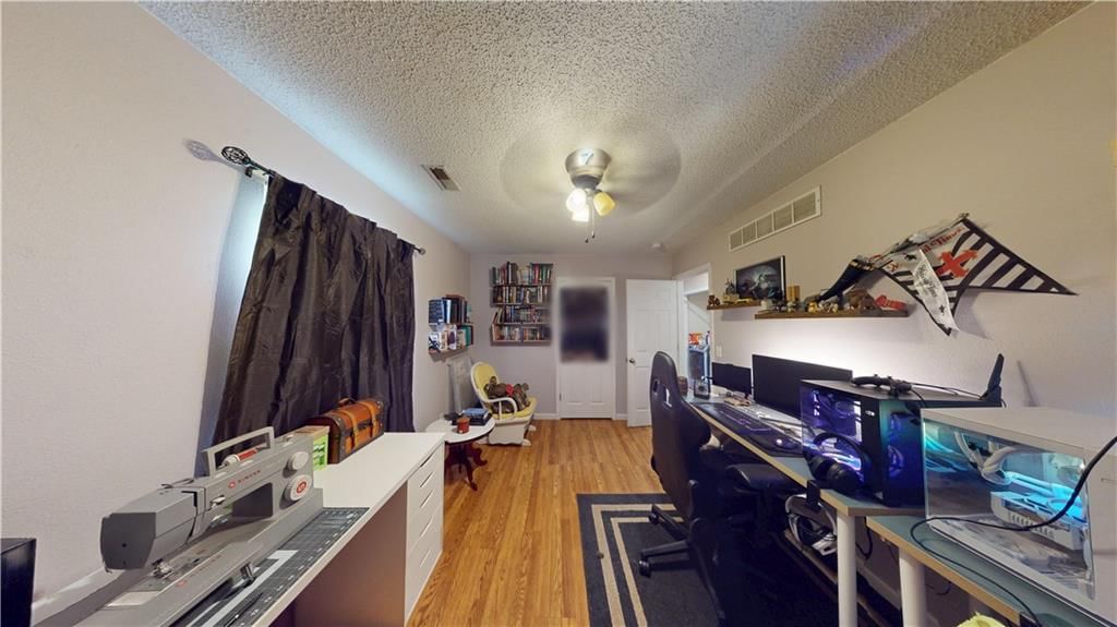 303 N Depp Avenue — photo 22