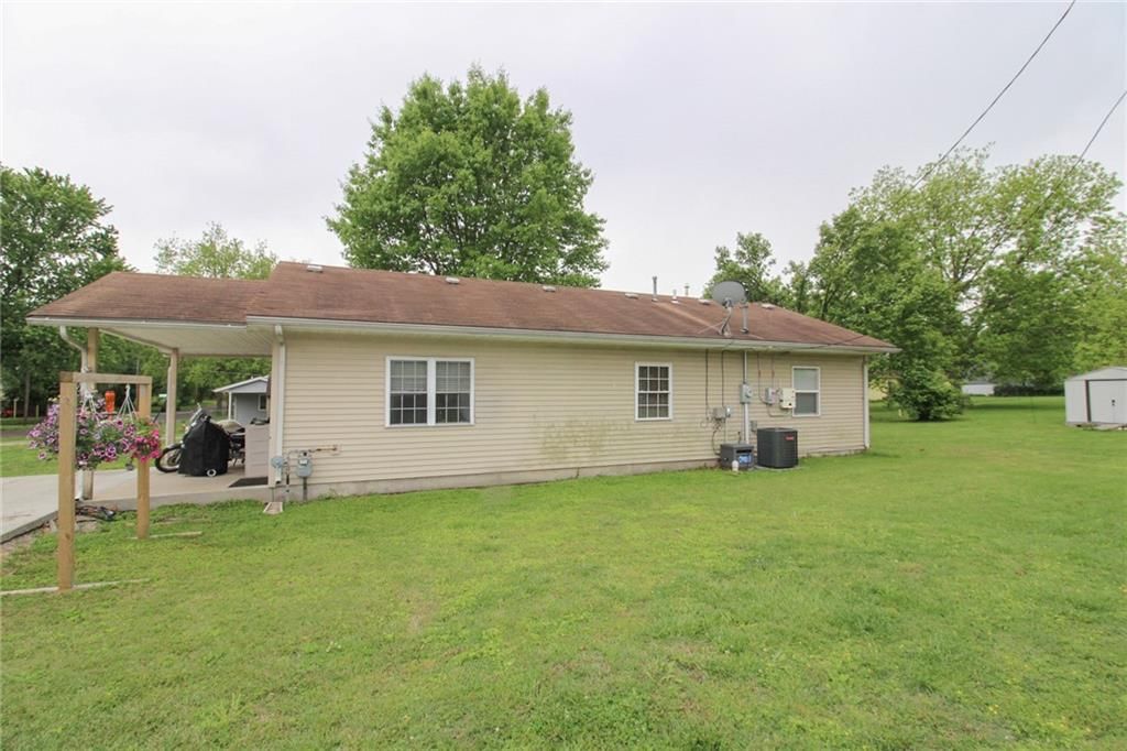 303 N Depp Avenue — photo 25