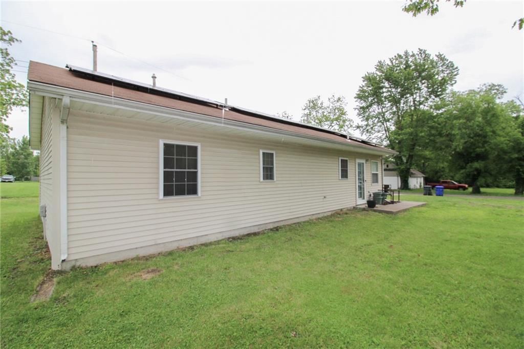 303 N Depp Avenue — photo 28