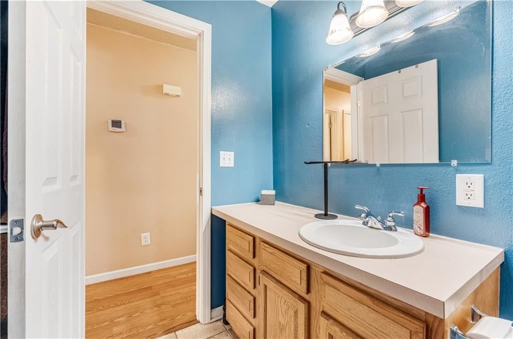 303 N Depp Avenue — photo 31