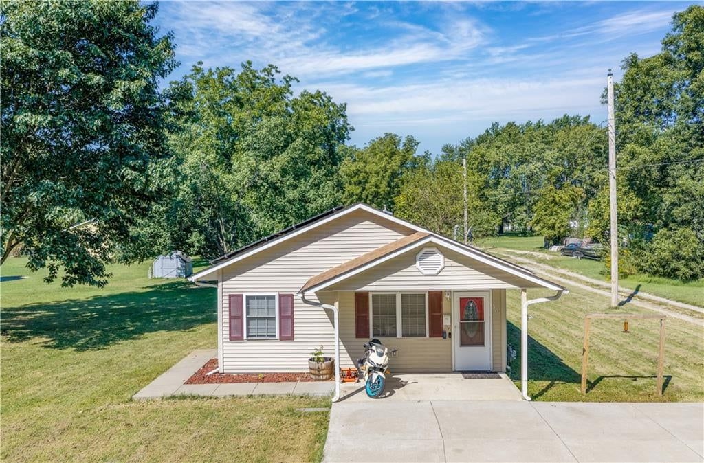 303 N Depp Avenue — photo 34