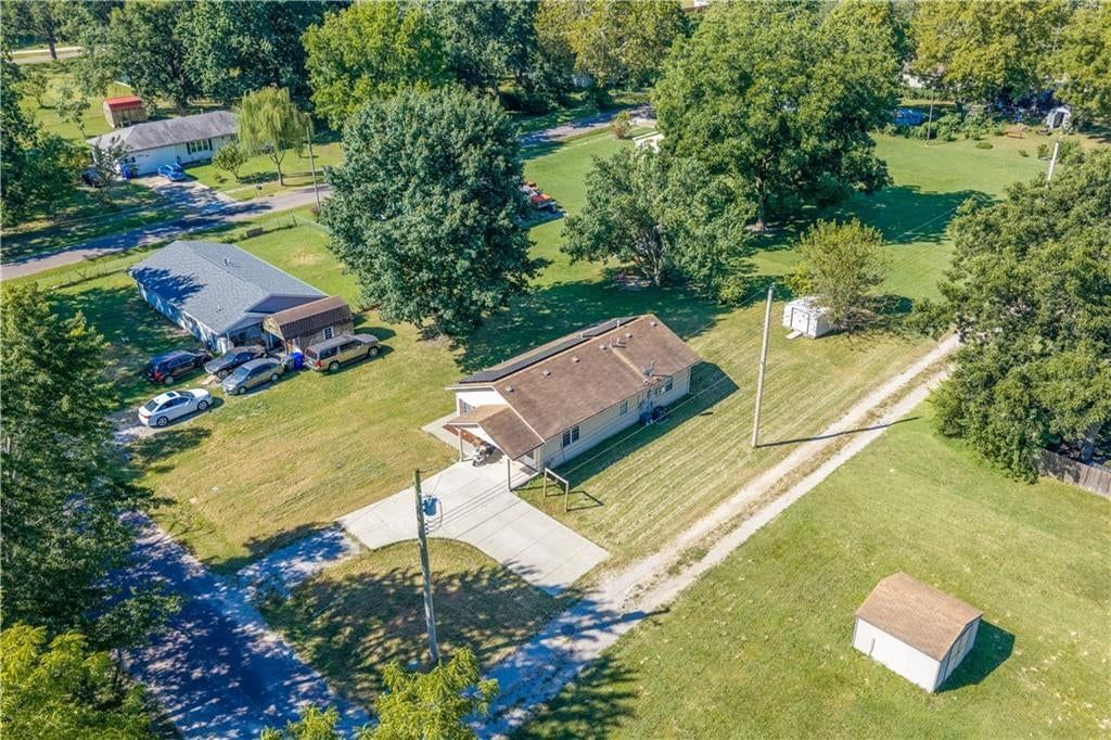 303 N Depp Avenue — photo 37