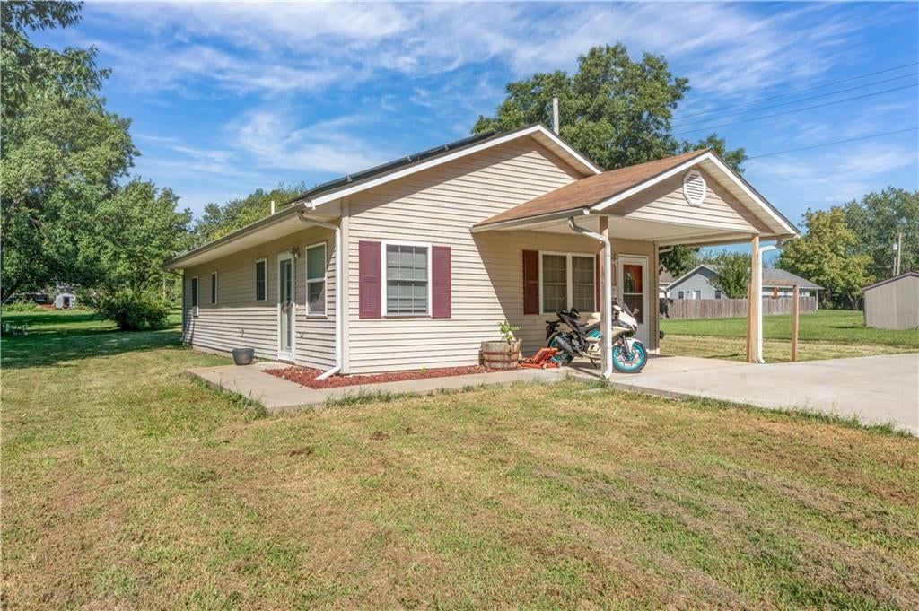 303 N Depp Avenue — photo 40