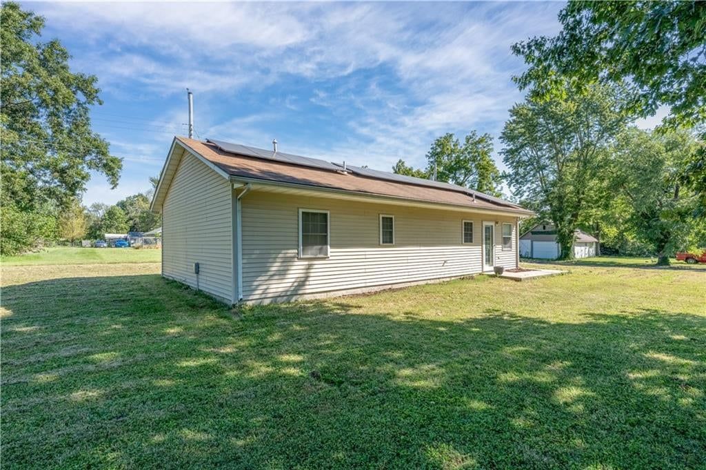 303 N Depp Avenue — photo 51
