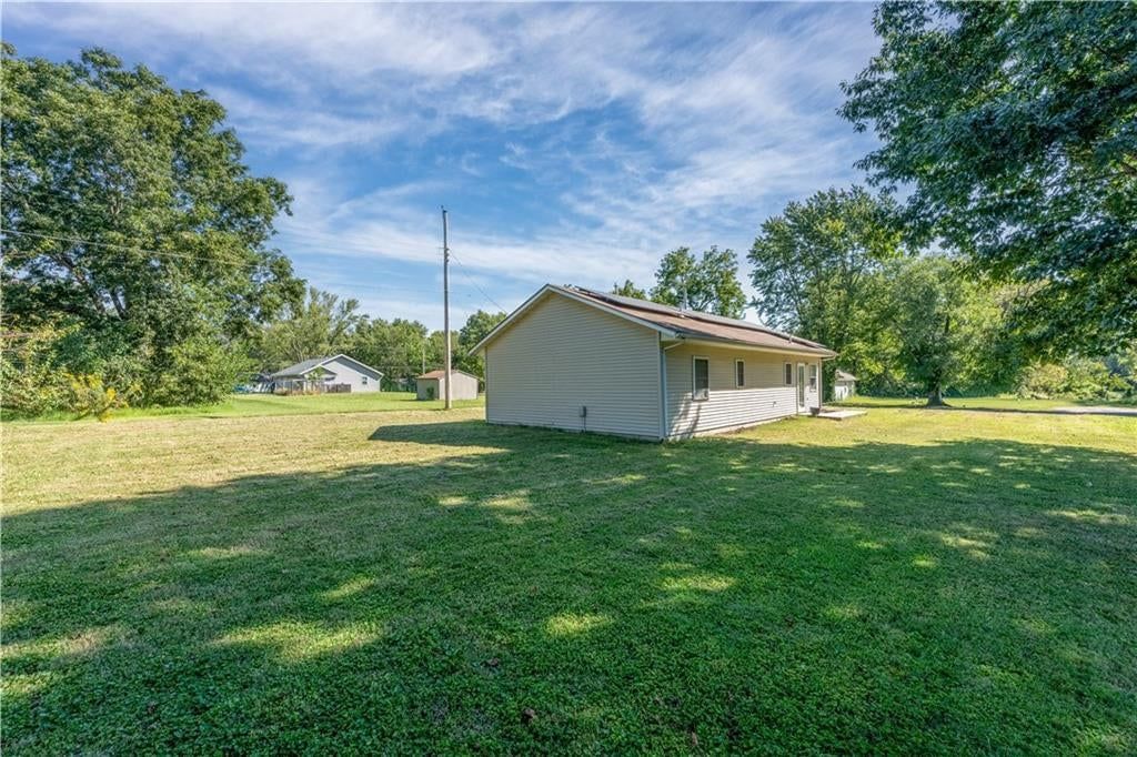 303 N Depp Avenue — photo 53