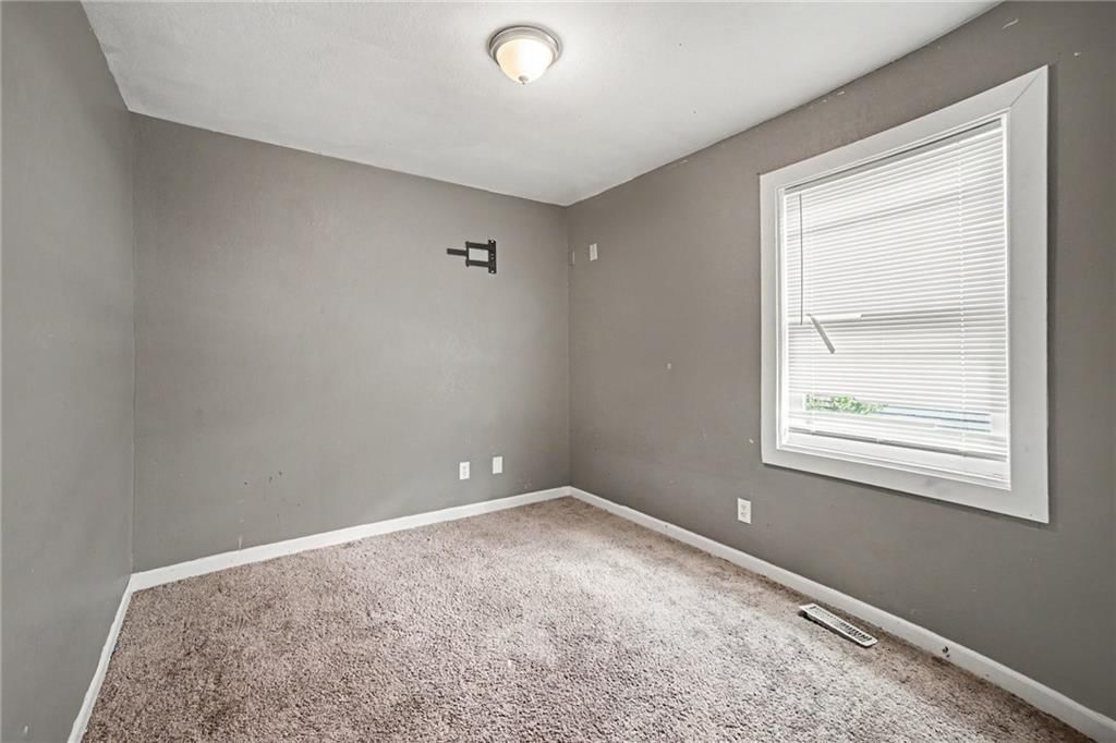 5942 Wabash Avenue — photo 19