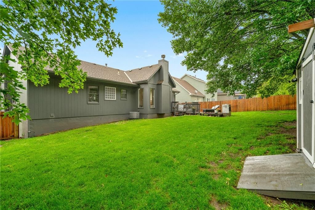 423 SW Windmill Lane — photo 42