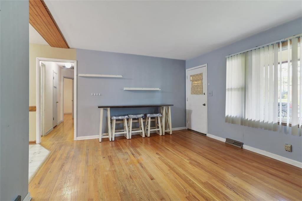 Photo 6 of 24 - 1603 NE 75th Street, Gladstone, MO 64118