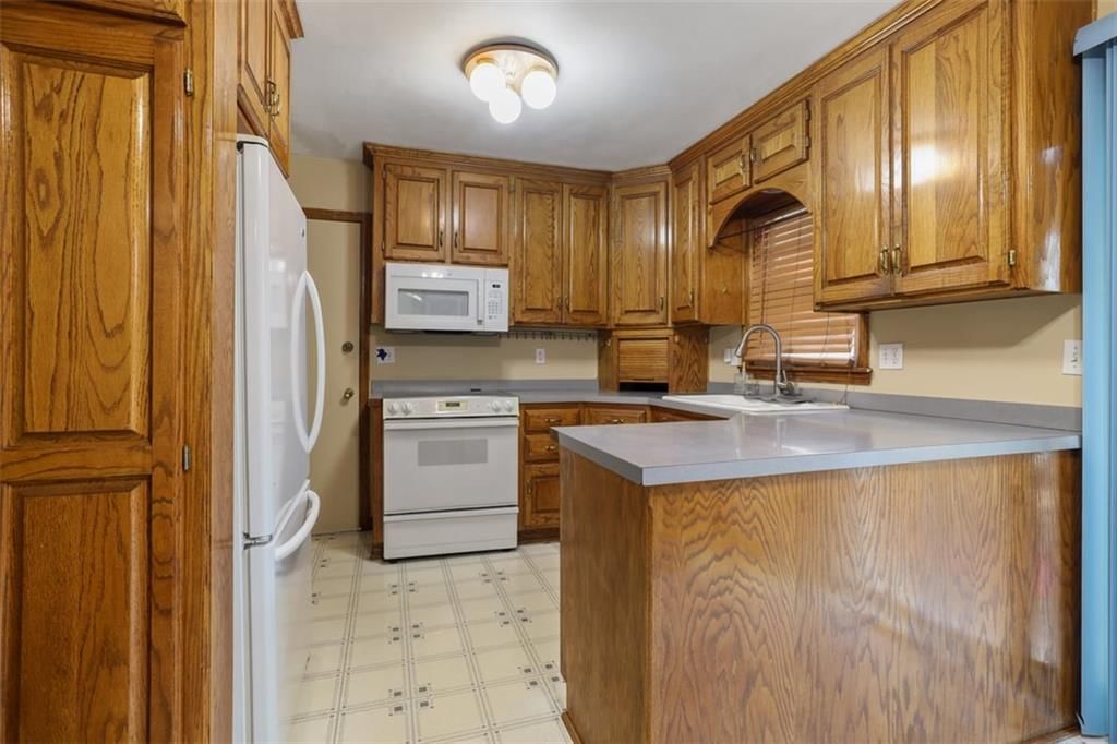 Photo 8 of 24 - 1603 NE 75th Street, Gladstone, MO 64118