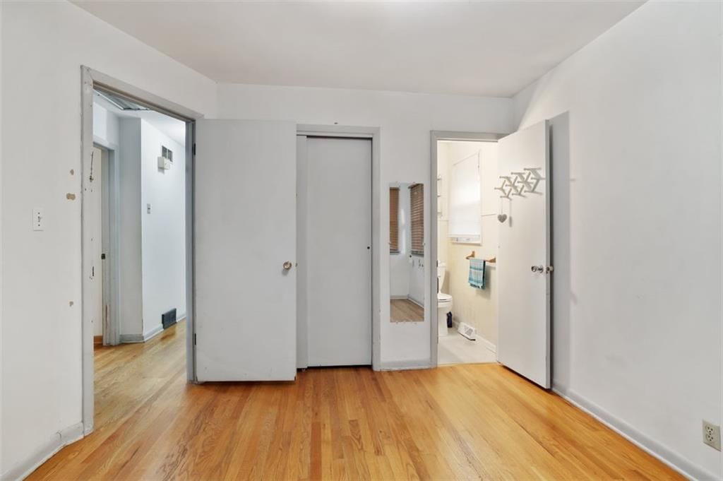 Photo 12 of 24 - 1603 NE 75th Street, Gladstone, MO 64118