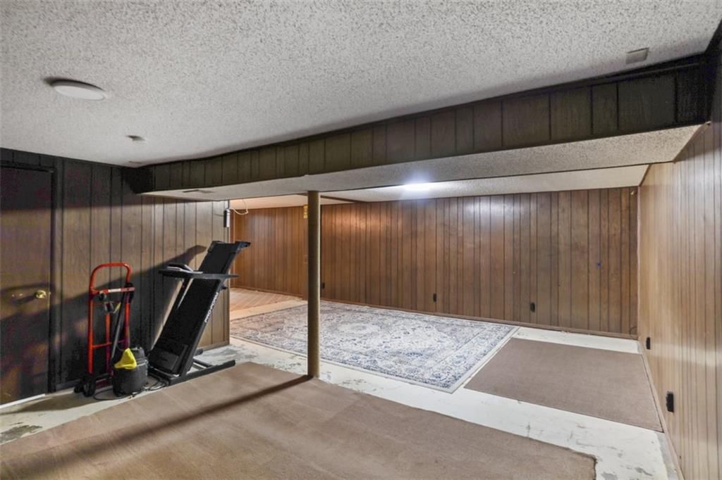 Photo 16 of 24 - 1603 NE 75th Street, Gladstone, MO 64118