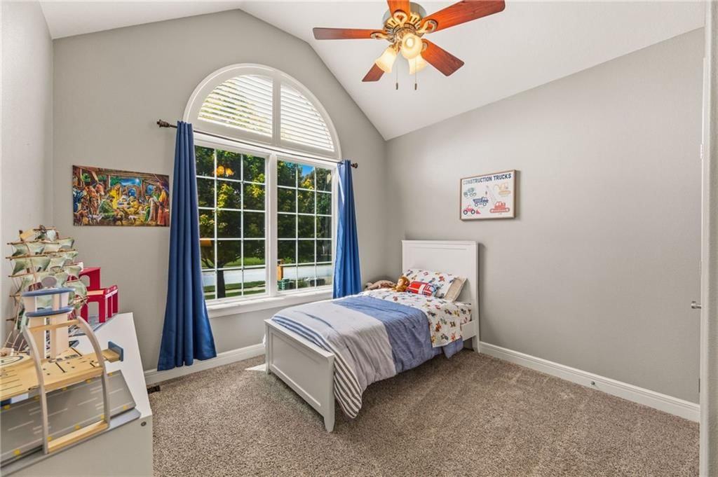 501 Briar Lane — photo 33