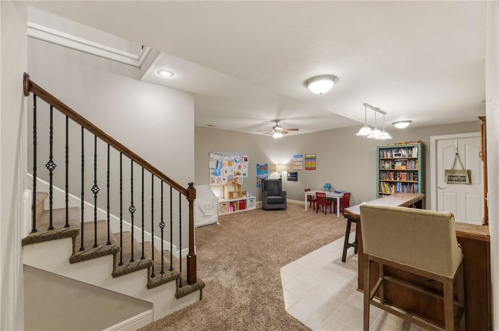 501 Briar Lane — photo 37