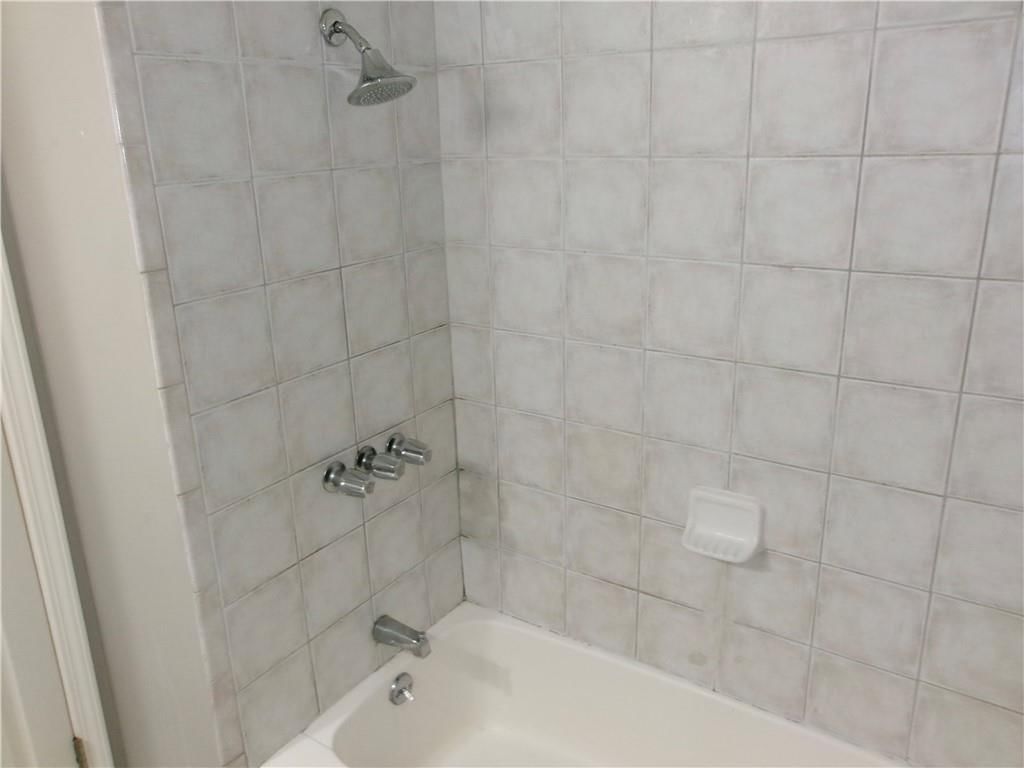 8308 State Line Road — photo 14