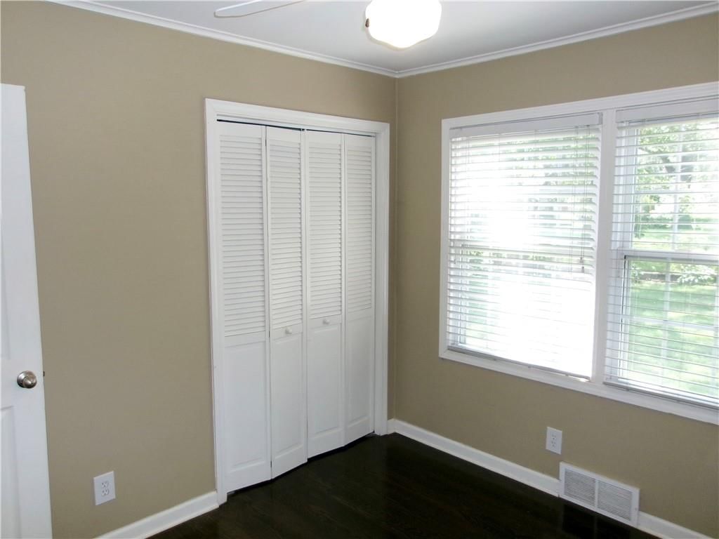 8308 State Line Road — photo 22