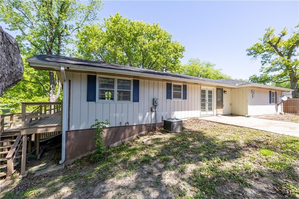 3710 Lakeside Drive — photo 6