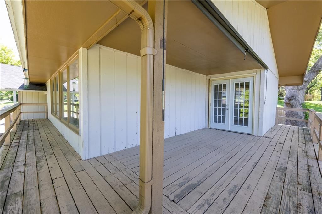 3710 Lakeside Drive — photo 8
