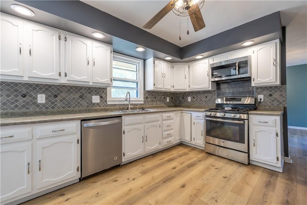 3710 Lakeside Drive — photo 15