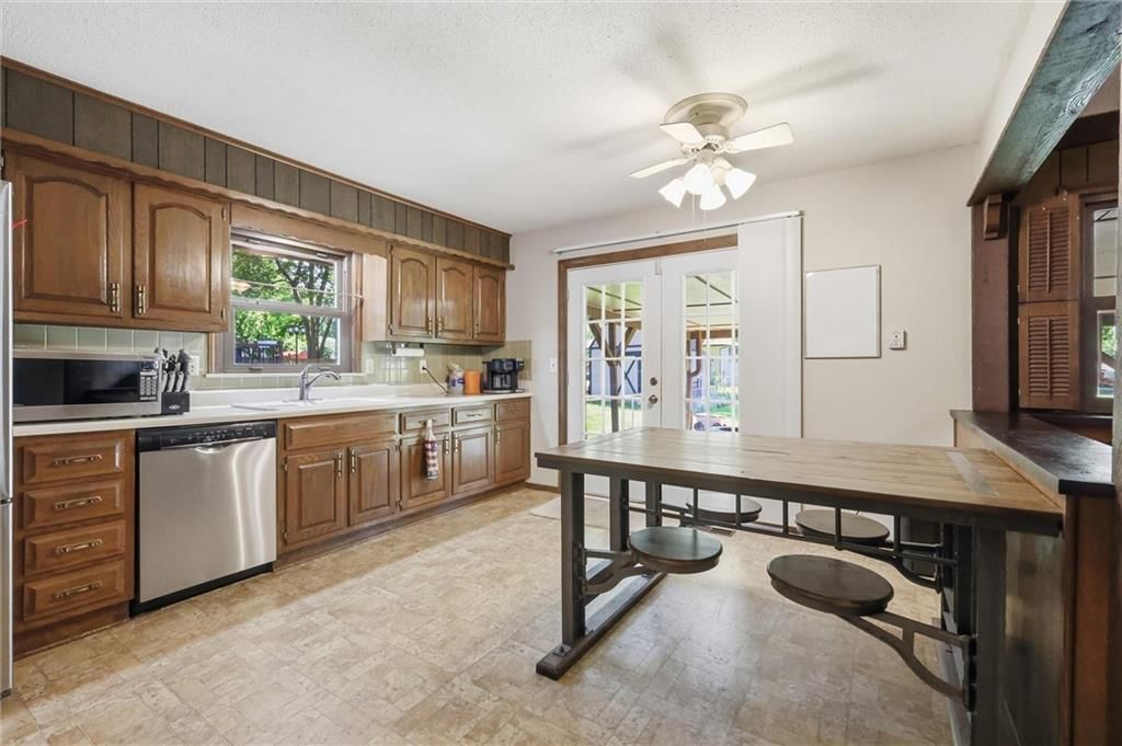 16512 Spring Valley Road — photo 9