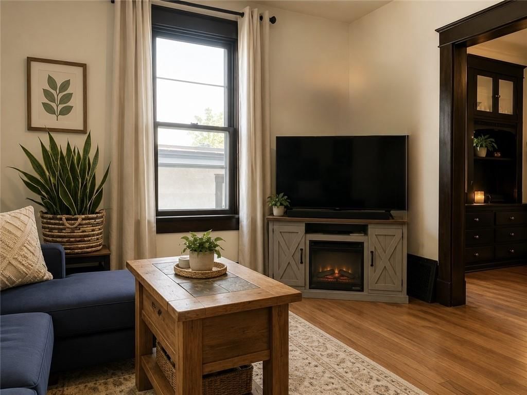 1007 Grand Avenue — photo 4