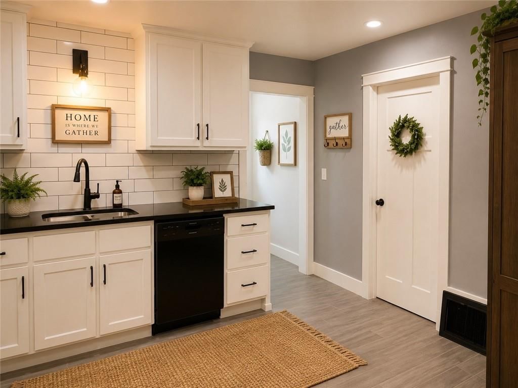 1007 Grand Avenue — photo 10