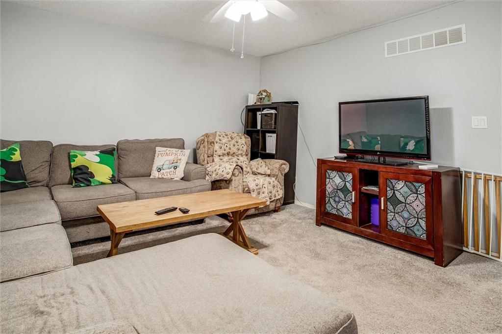 1705 SE High Drive — photo 4