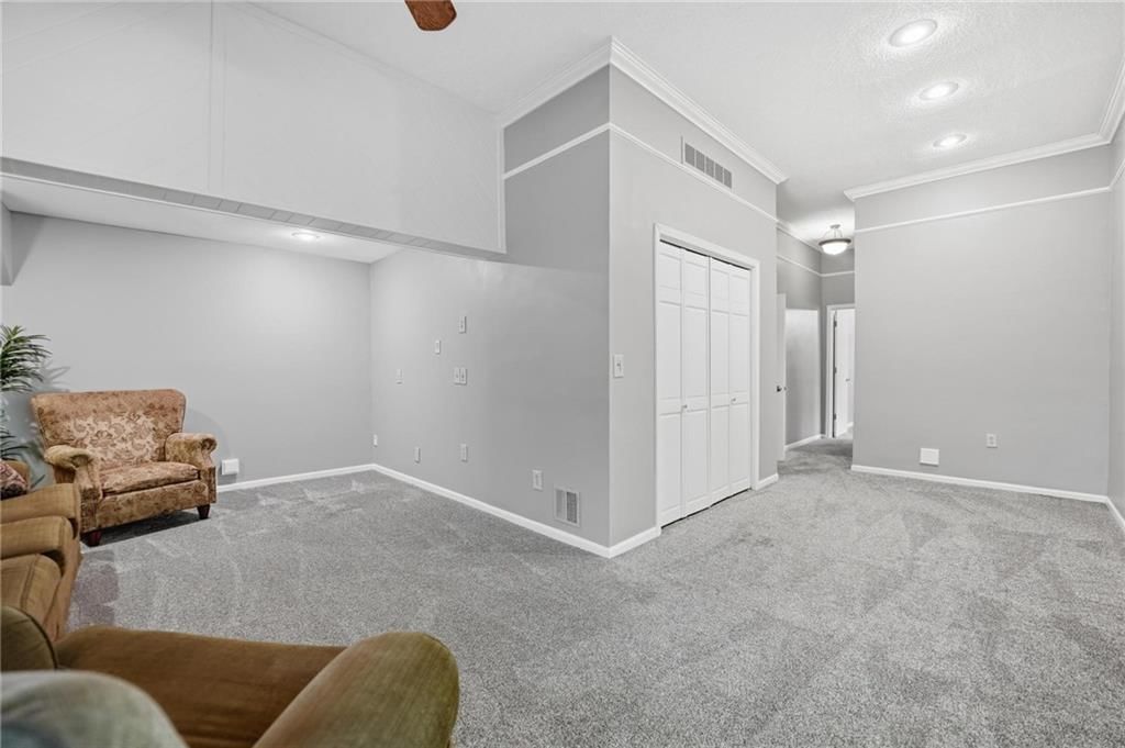 5722 Noland Road — photo 31