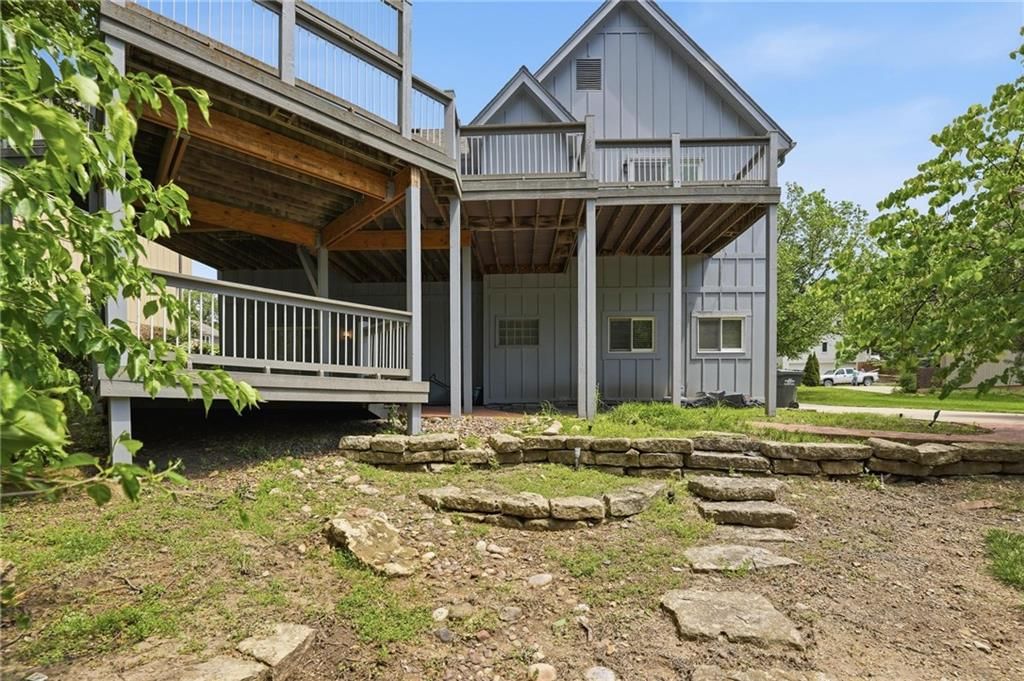 5722 Noland Road — photo 39