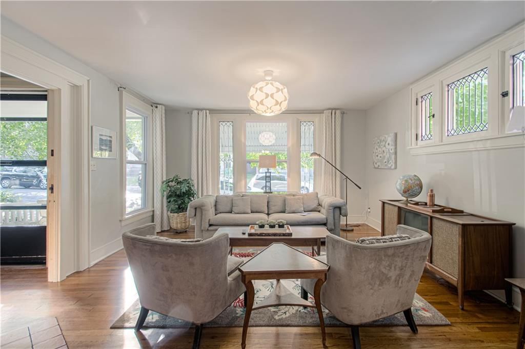 4215 Oak Street — photo 11