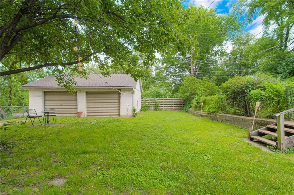 4215 Oak Street — photo 67