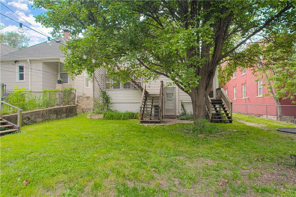 4215 Oak Street — photo 68
