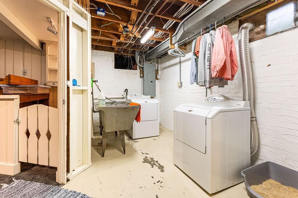 1012 Ashland Court — photo 39