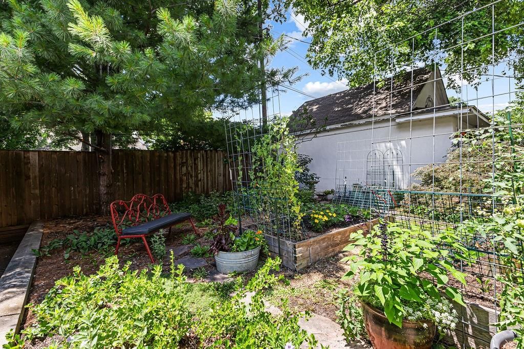 1012 Ashland Court — photo 49