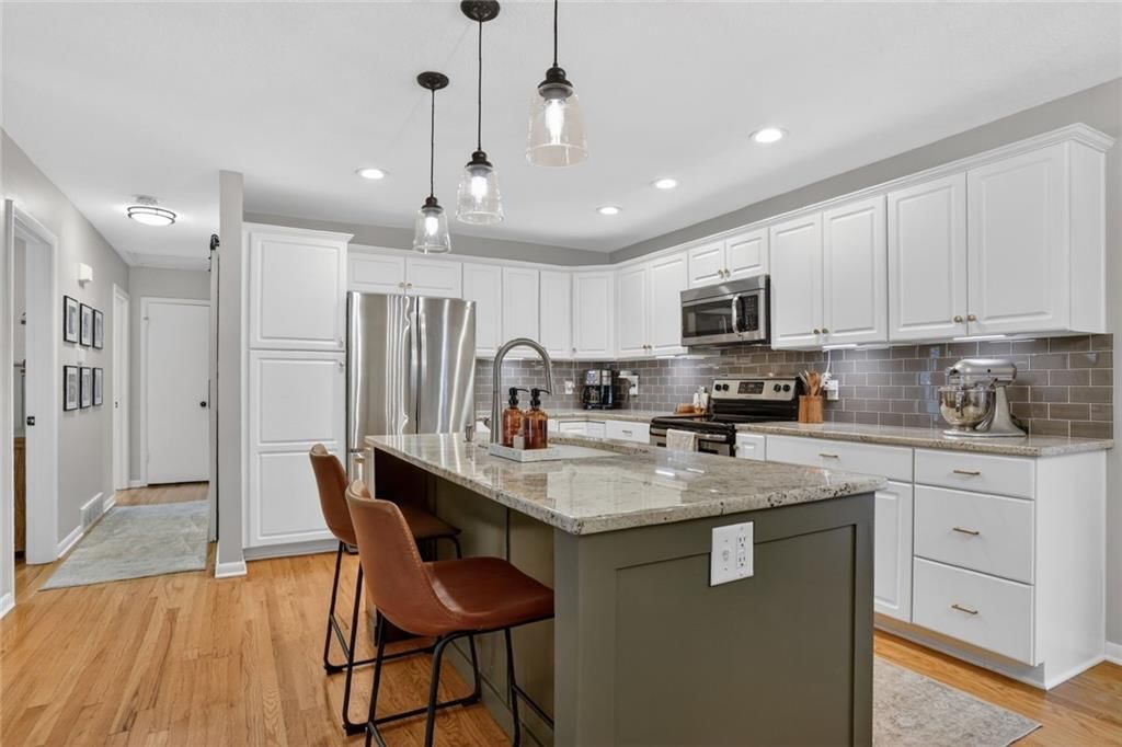 9640 Hayes Street — photo 4