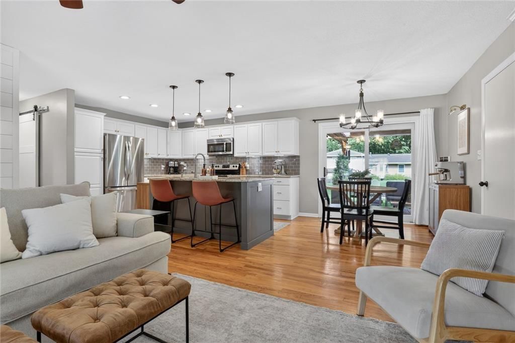 9640 Hayes Street — photo 10