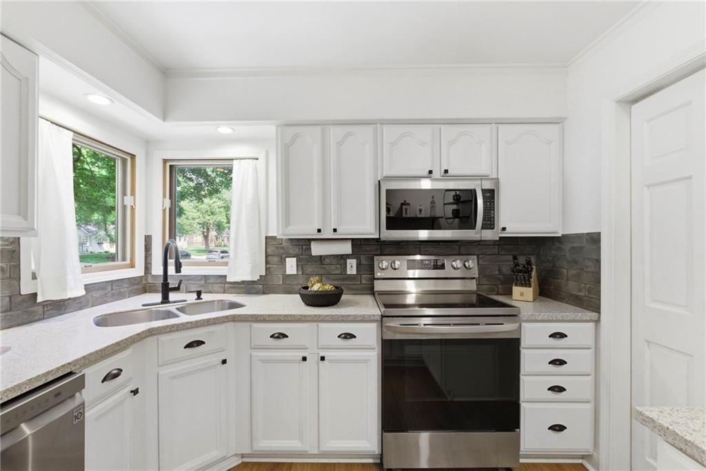 5213 Rosewood Drive — photo 8